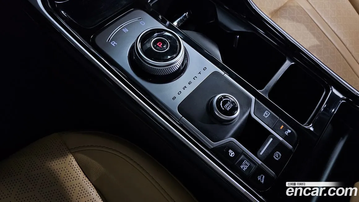 Kia Sorento — фото 7