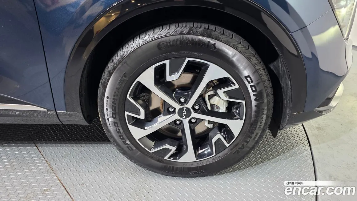 Kia Sportage — фото 6