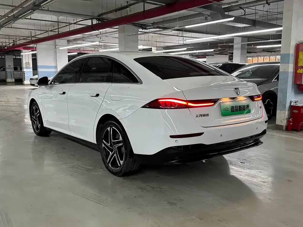 Roewe D7 — фото 10