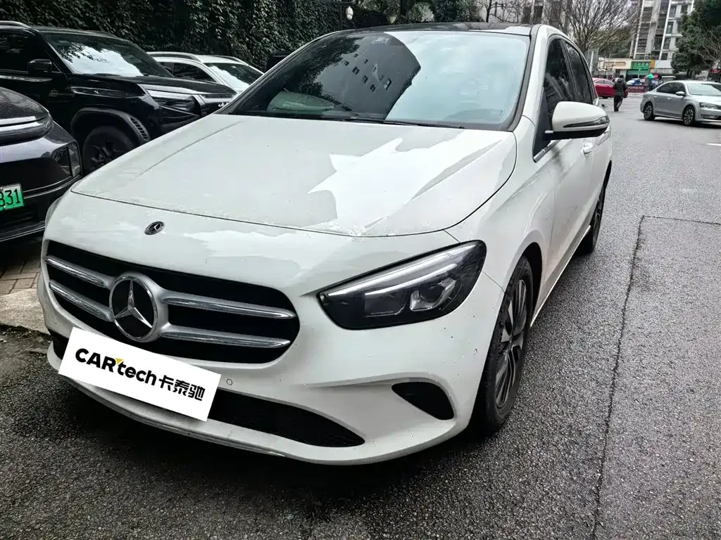 Mercedes-Benz B-Class — фото 1