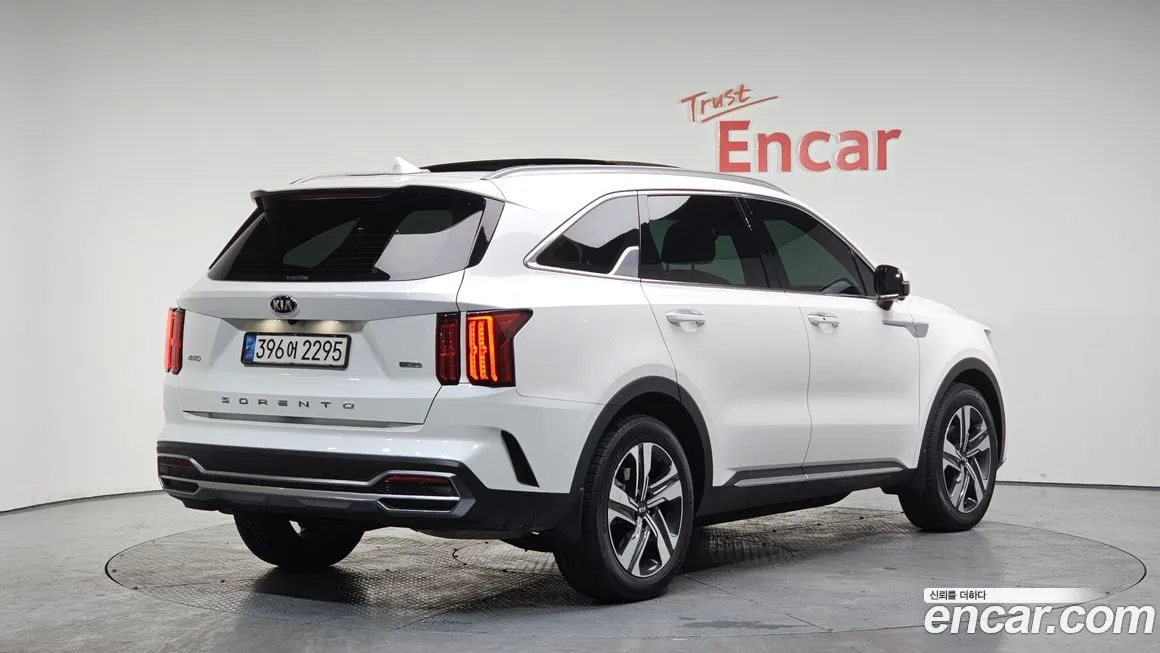 Kia Sorento — фото 5