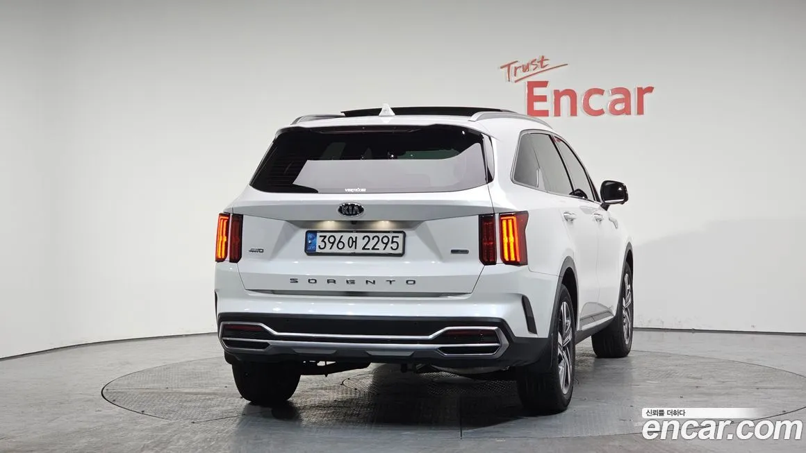Kia Sorento — фото 10