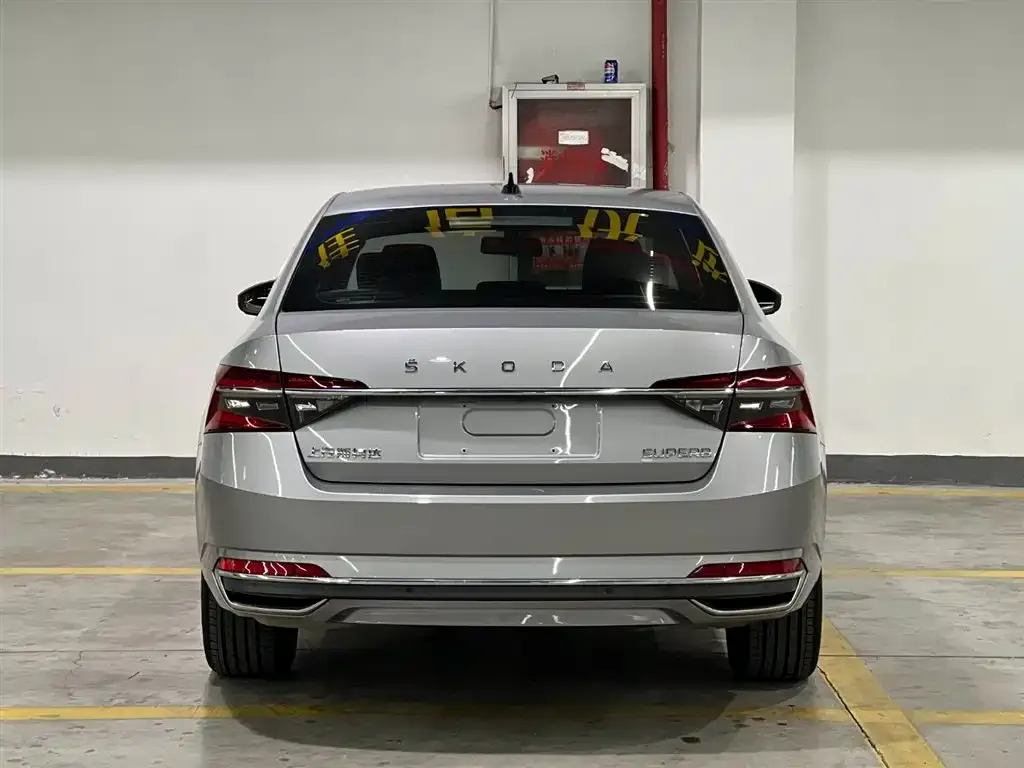 Skoda Superb — фото 3
