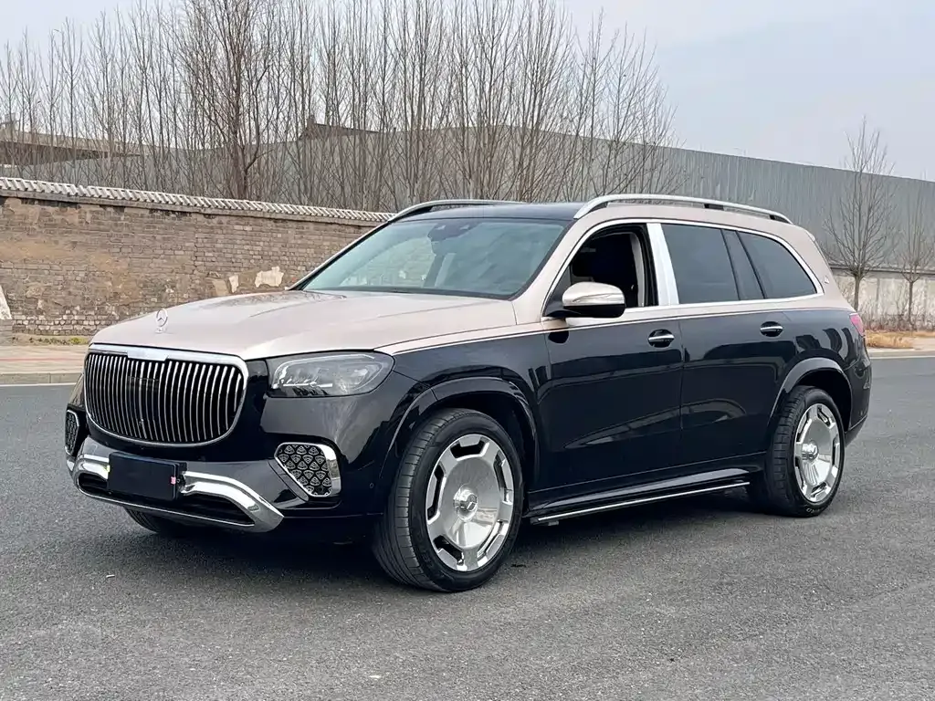 Mercedes-Benz GLS — фото 1