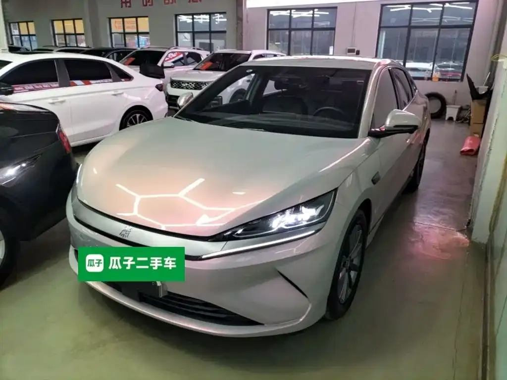 BYD Qin L — фото 1