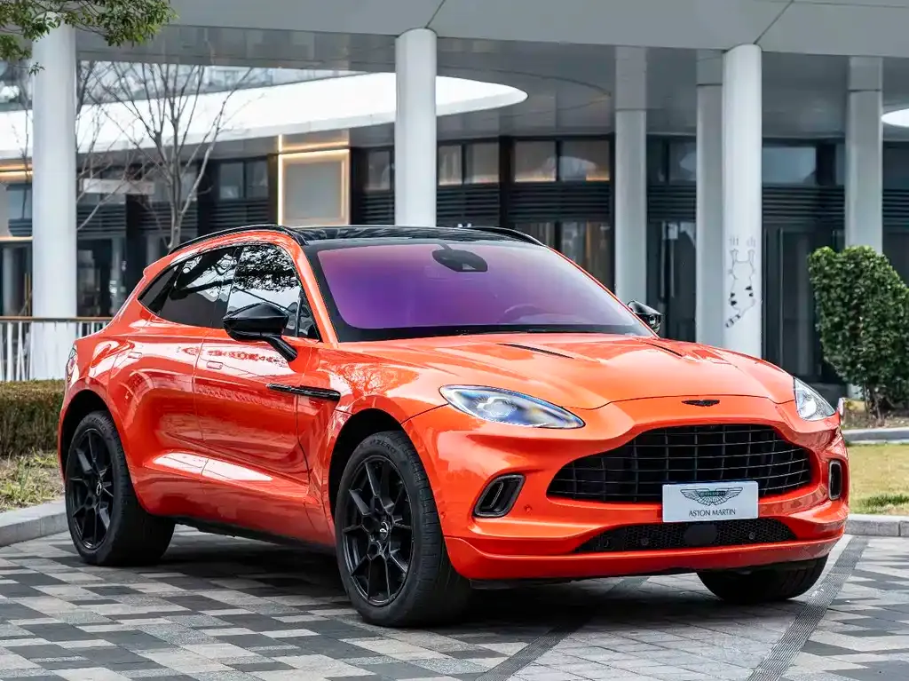 Aston Martin DBX — фото 5