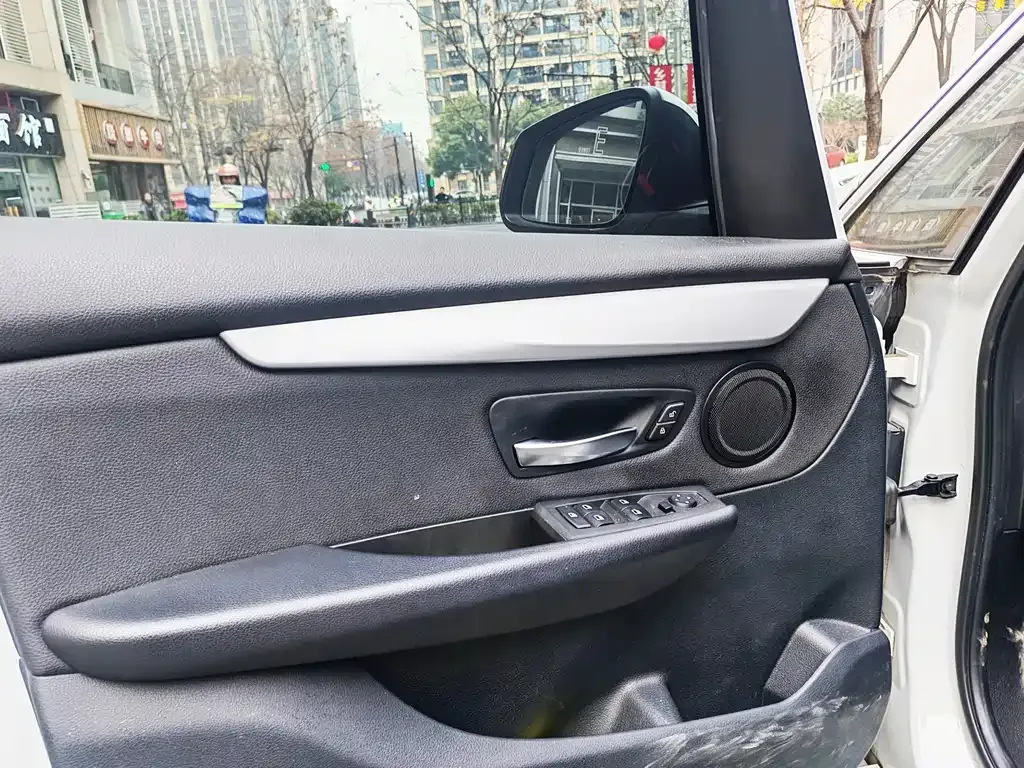 BMW 2 Series Gran Tourer — фото 10