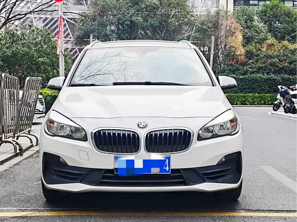 BMW 2 Series Gran Tourer — фото 3