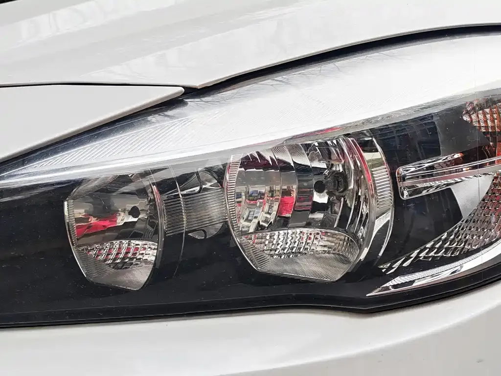 BMW 2 Series Gran Tourer — фото 9