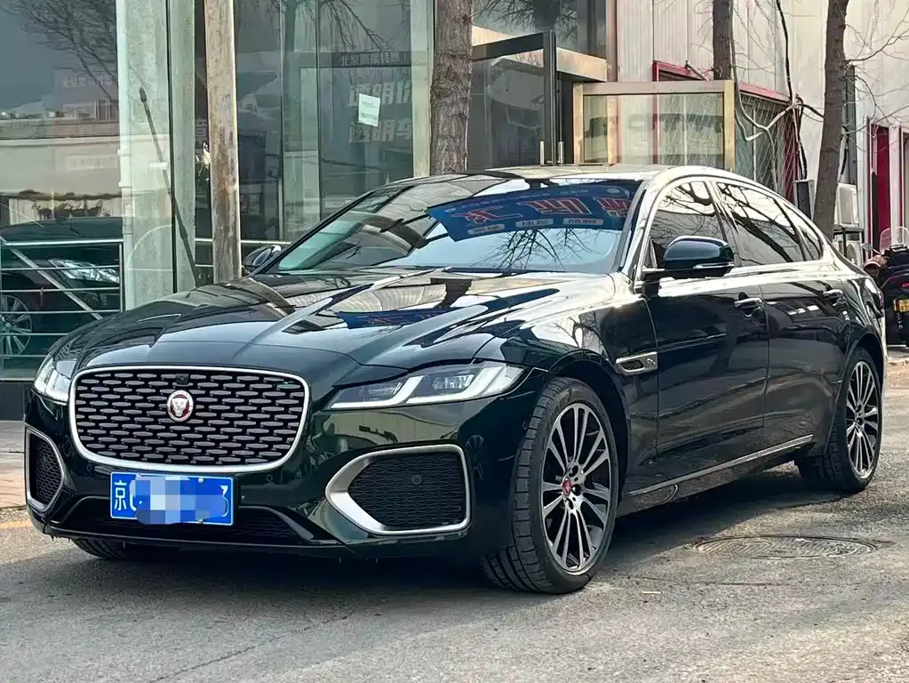 Jaguar XFL — фото 1