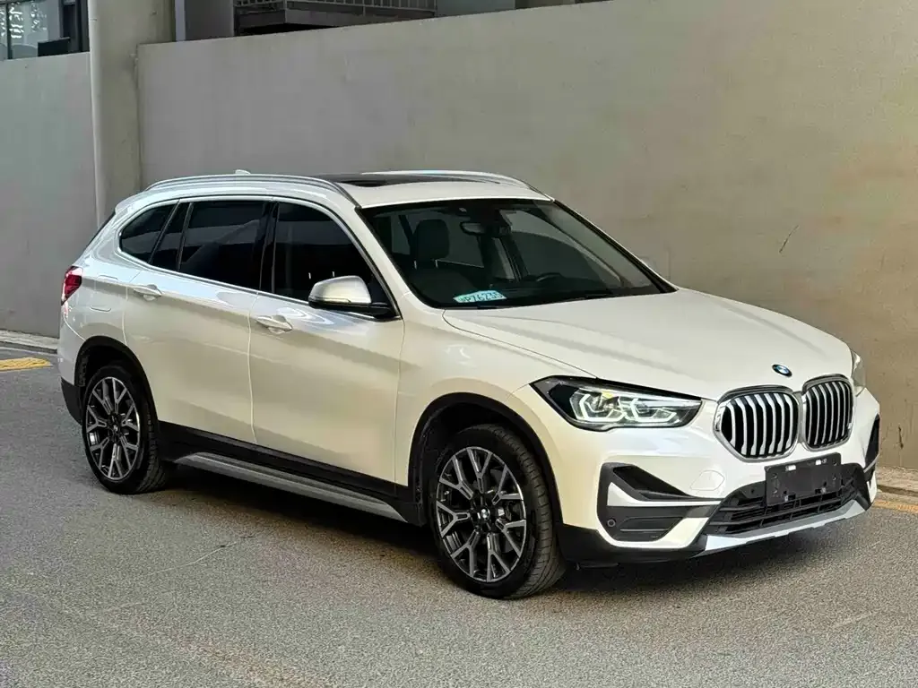 BMW X1 — фото 2
