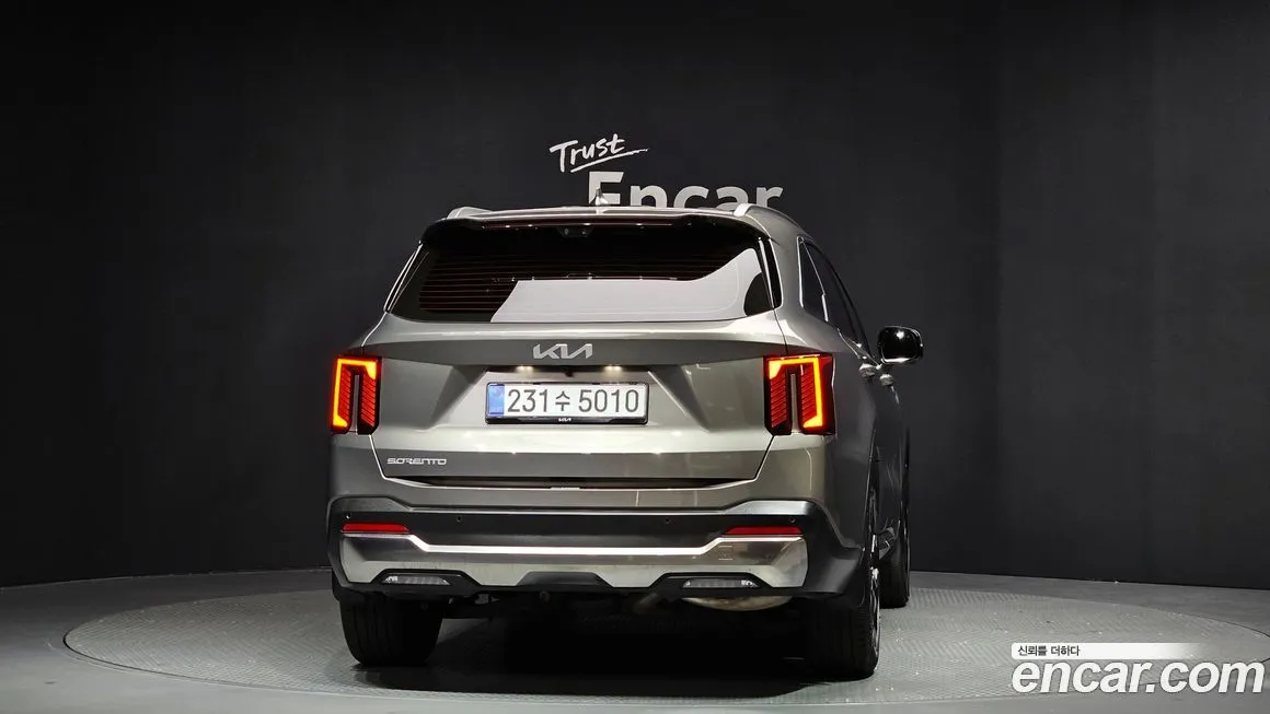 Kia Sorento — фото 9
