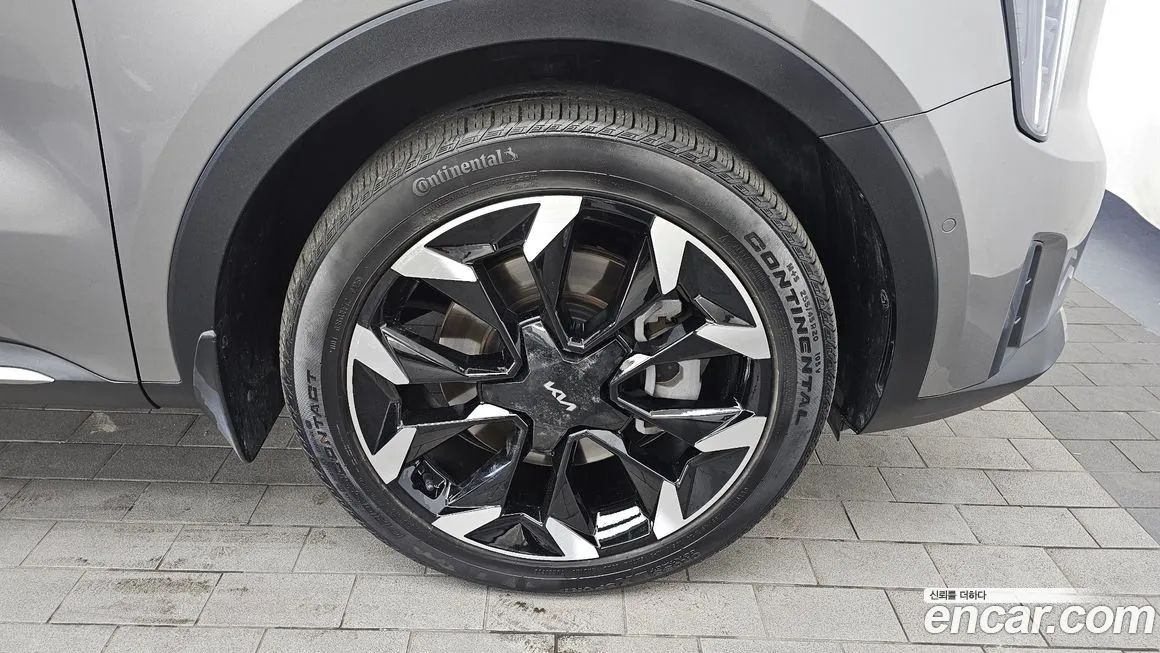 Kia Sorento — фото 7