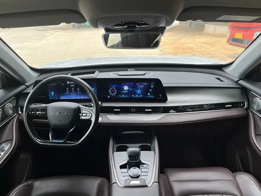 Chery Tiggo 8 PRO NEV — фото 5