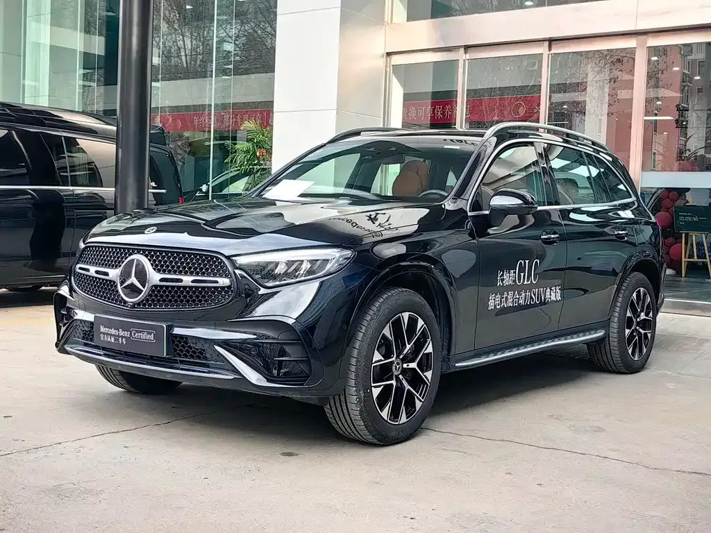 Mercedes-Benz GLC PHEV — фото 1