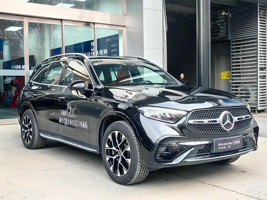 Mercedes-Benz GLC PHEV — фото 7