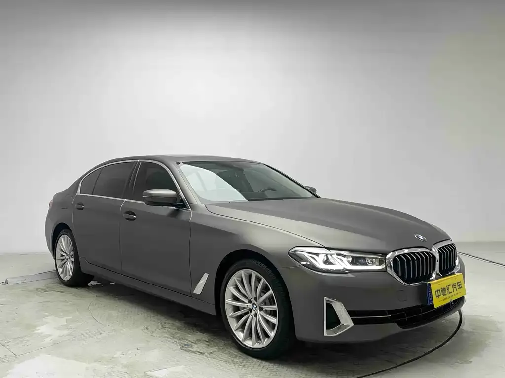 BMW 5 Series — фото 2