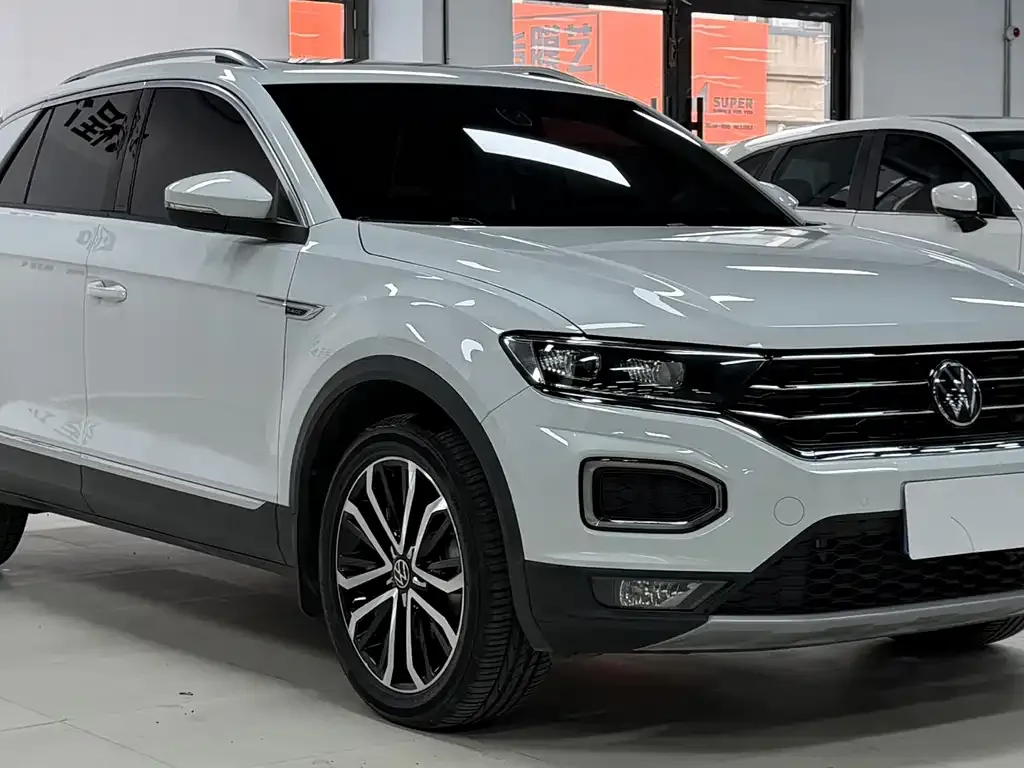 Volkswagen T-Roc — фото 4