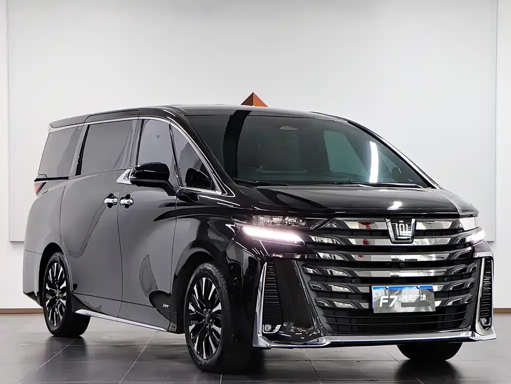 Toyota Vellfire — фото 5