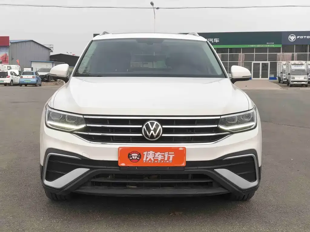Volkswagen Tiguan L — фото 4