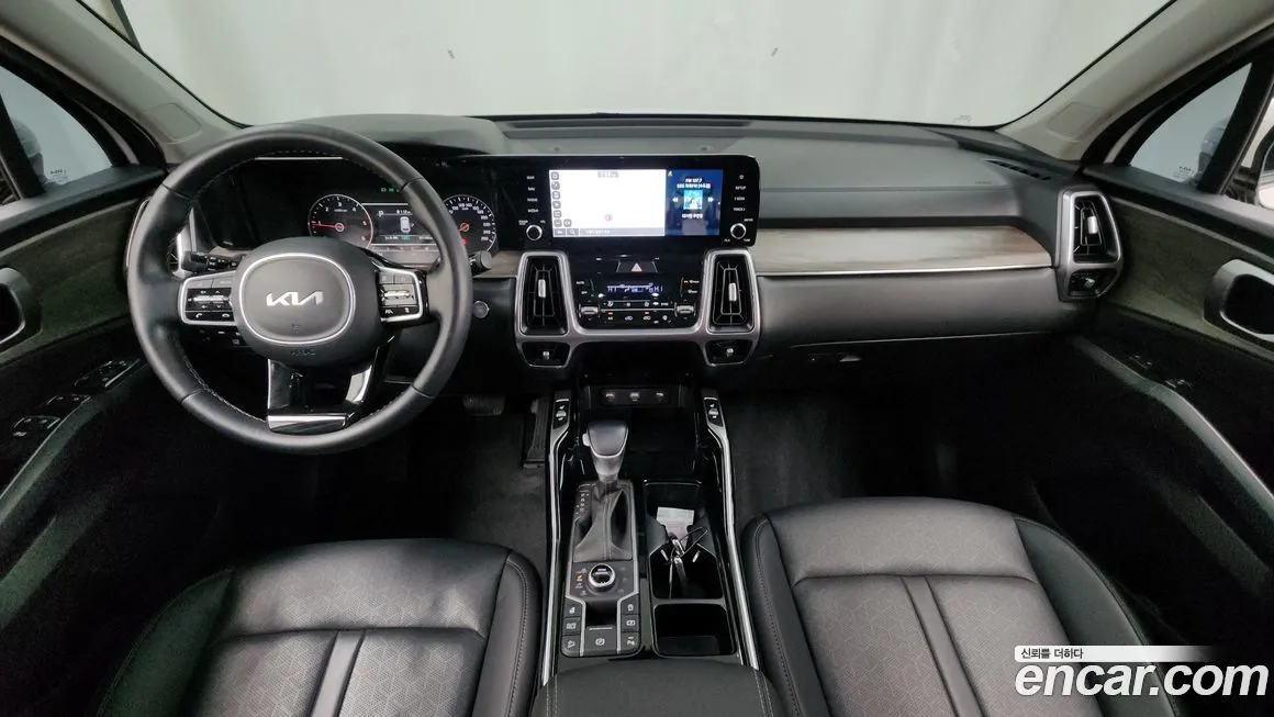 Kia Sorento — фото 10