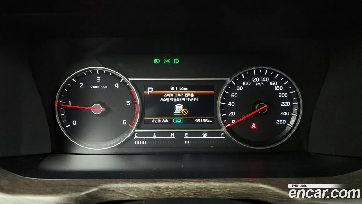 Kia Sorento — фото 4