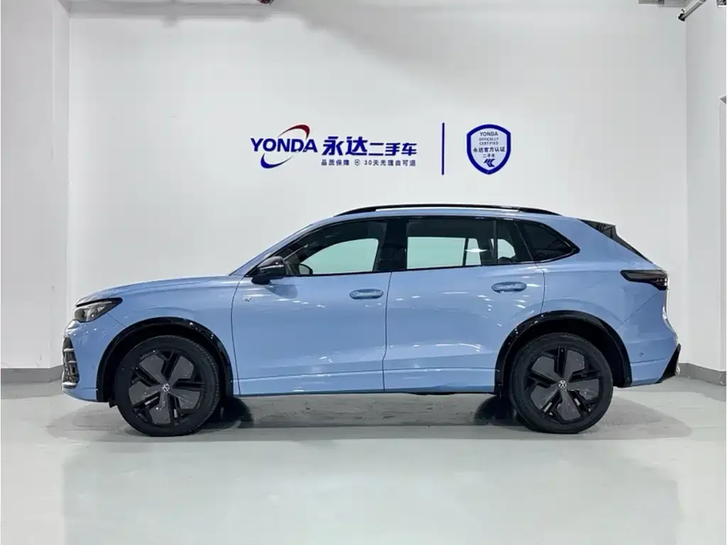 Volkswagen Tiguan L — фото 4