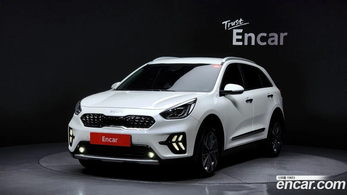 Kia Niro — фото 1