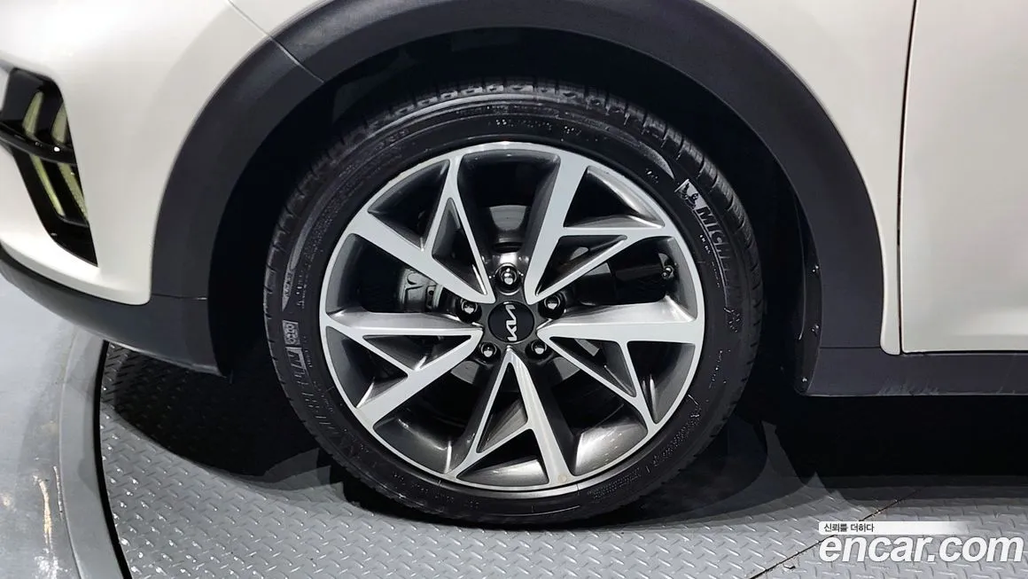 Kia Niro — фото 2
