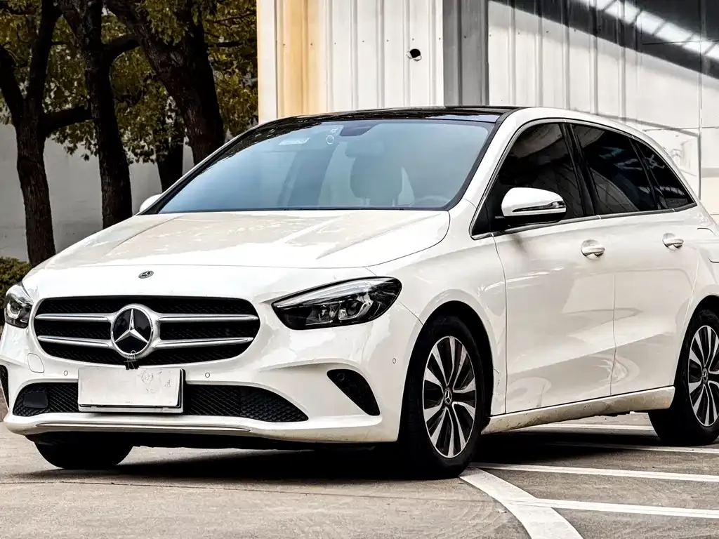 Mercedes-Benz B-Class — фото 1