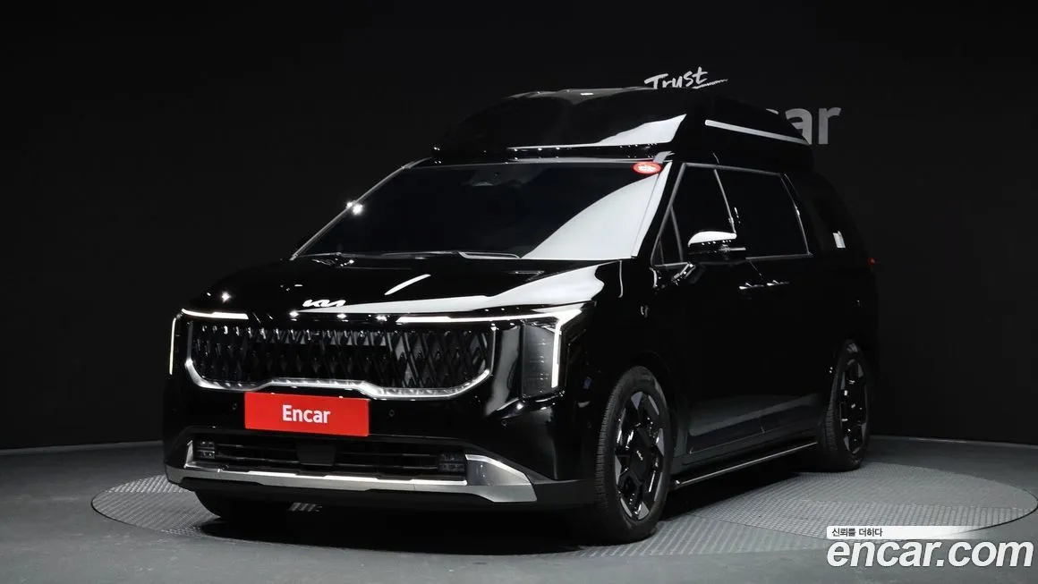 Kia Carnival — фото 1