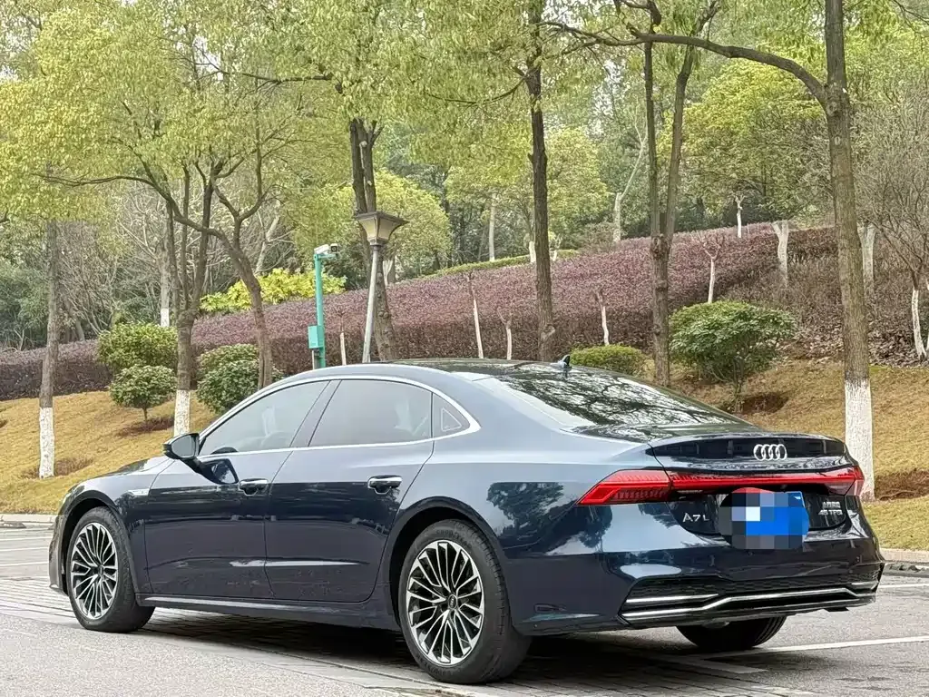Audi A7L — фото 4