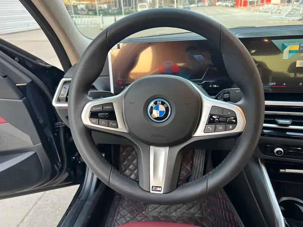 BMW i3 — фото 7