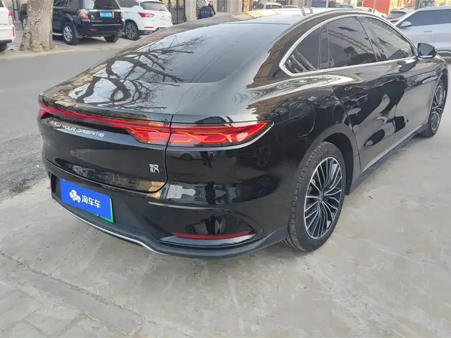 BYD Han — фото 10