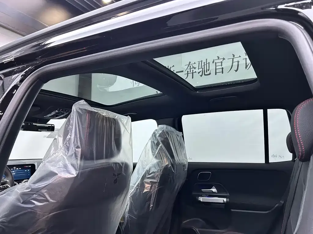 Mercedes-Benz GLB AMG — фото 4