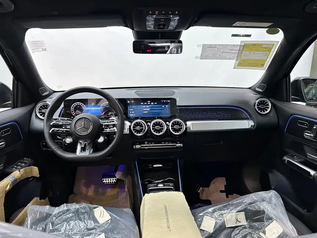 Mercedes-Benz GLB AMG — фото 9