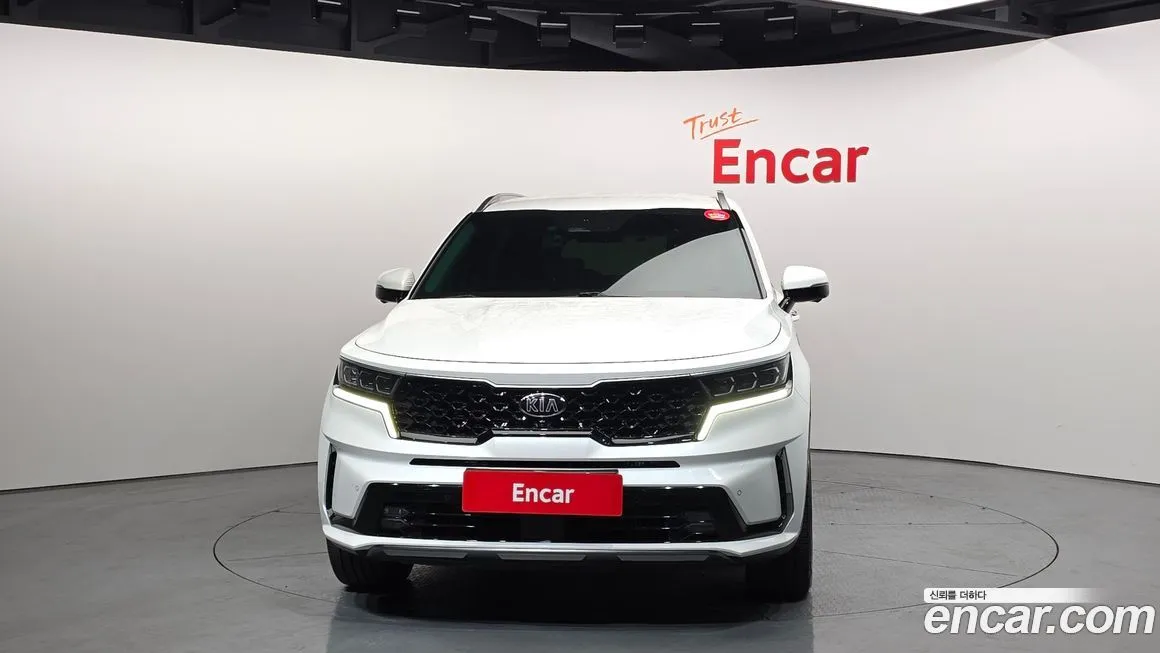 Kia Sorento — фото 9