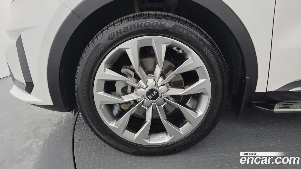 Kia Sorento — фото 7