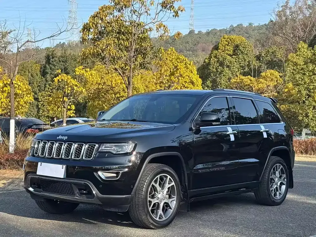 Jeep Grand Cherokee (Import) — фото 1