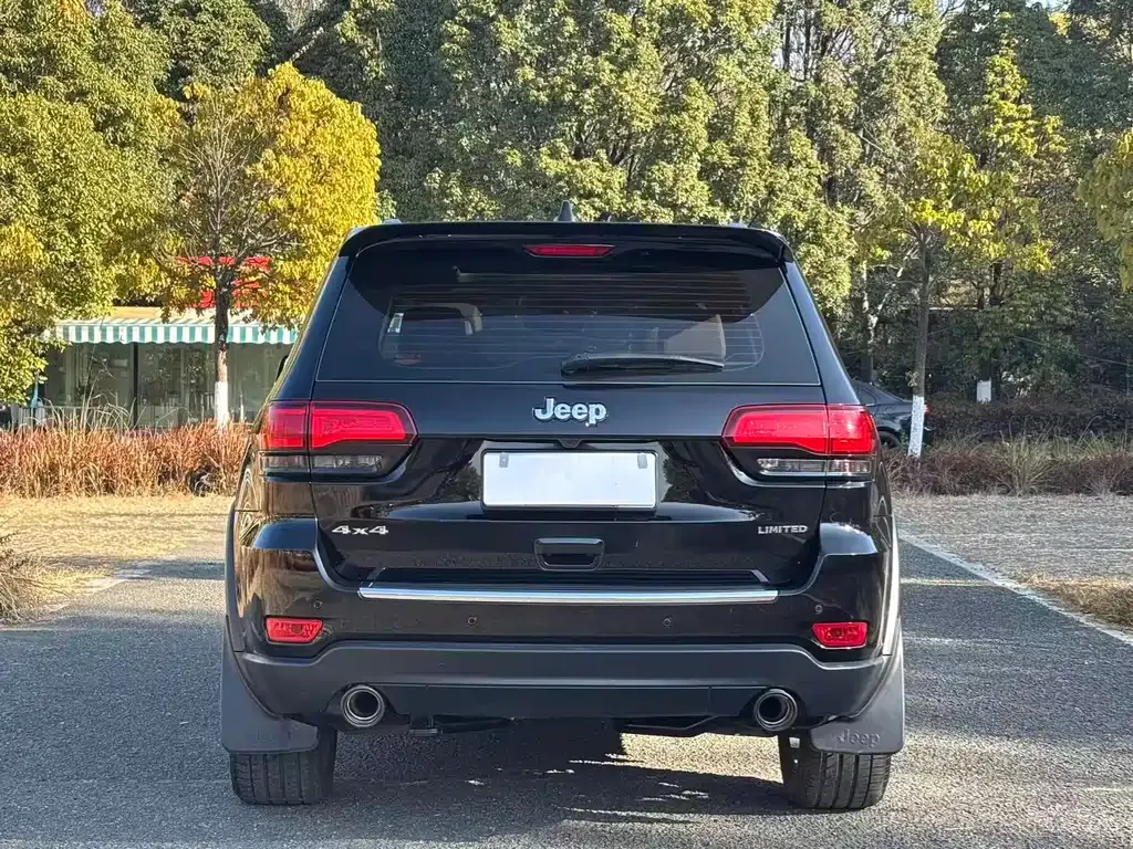 Jeep Grand Cherokee (Import) — фото 4