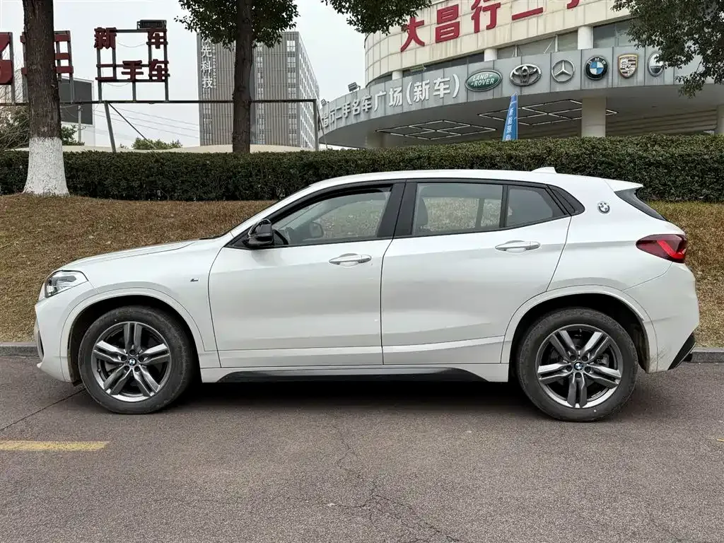 BMW X2 — фото 10