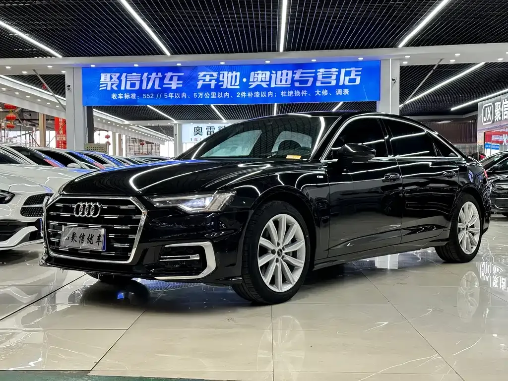 Audi A6L — фото 1