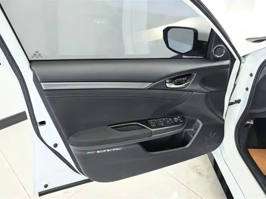 Honda Civic — фото 3