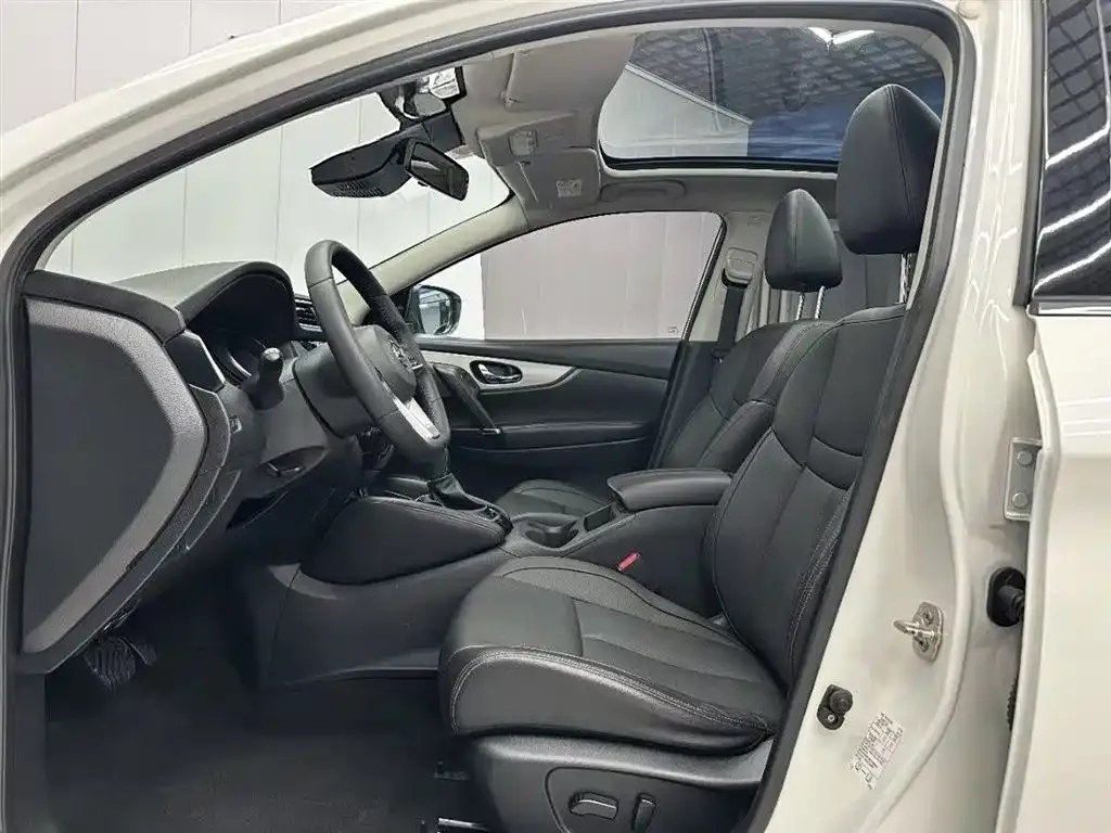 Nissan Qashqai — фото 4