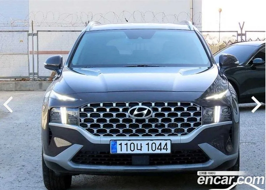 Hyundai Santafe — фото 1