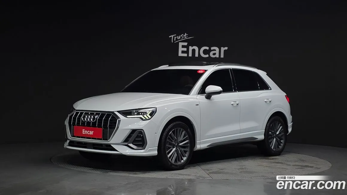 Audi Q3 — фото 1