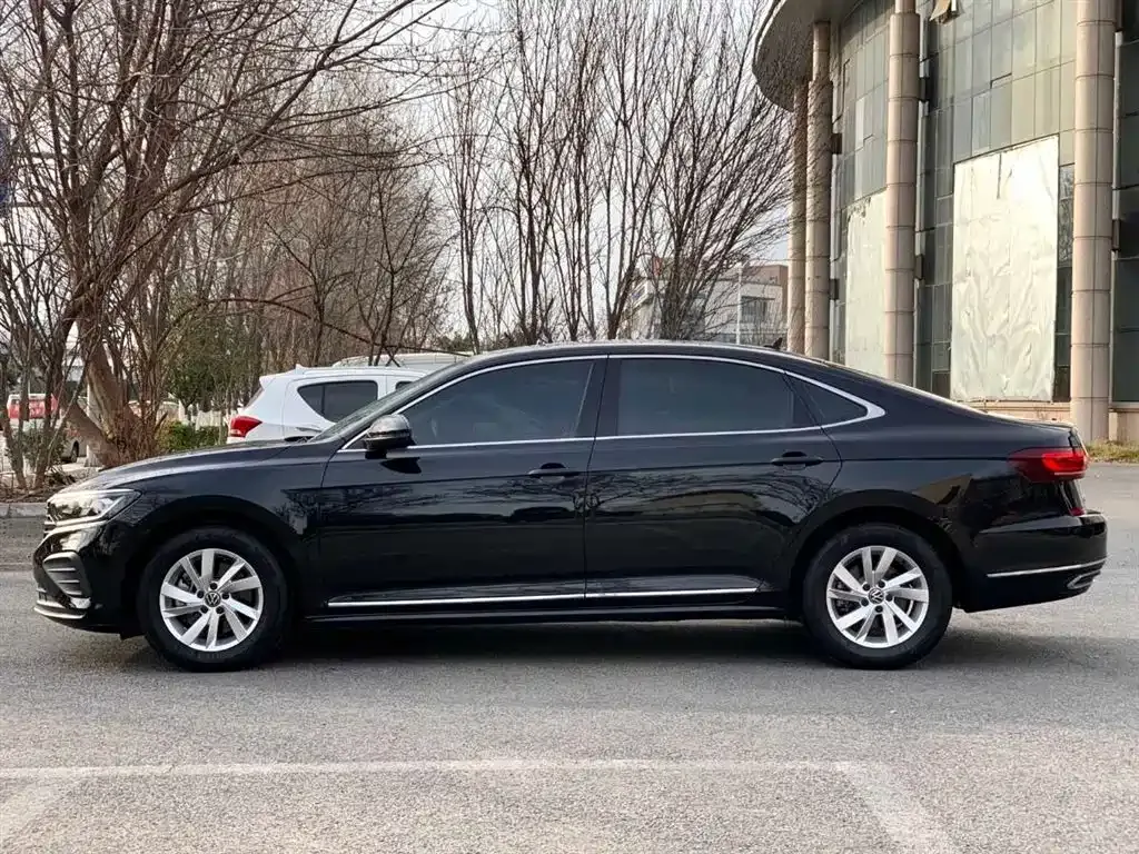 Volkswagen Passat — фото 5