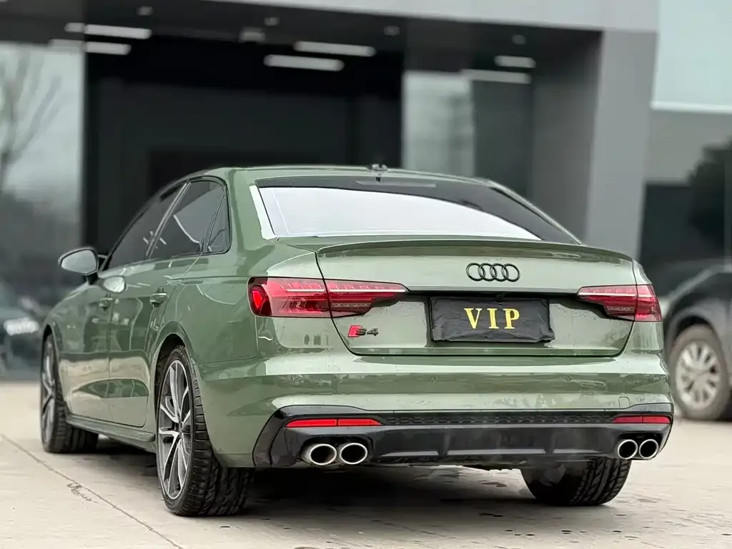 Audi S4 — фото 9