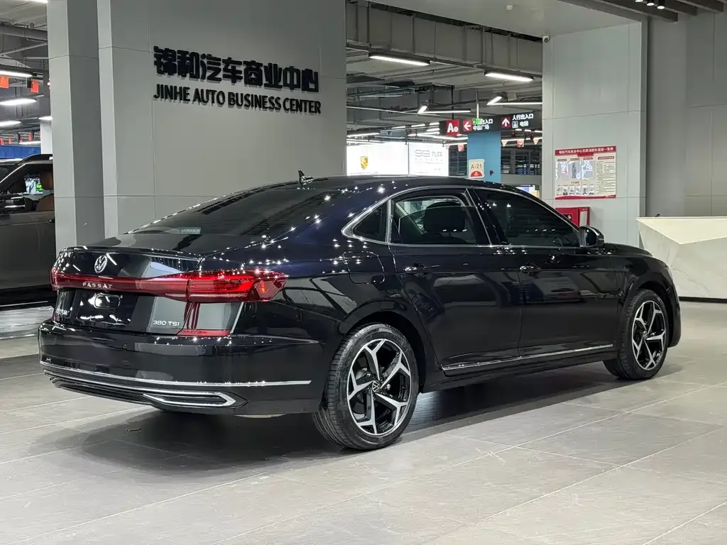 Volkswagen Passat — фото 6