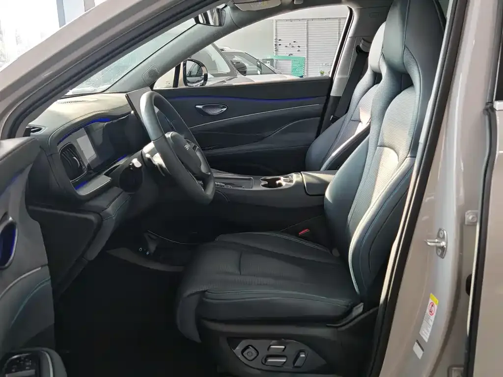 BYD Hiace 07 DM-i — фото 6